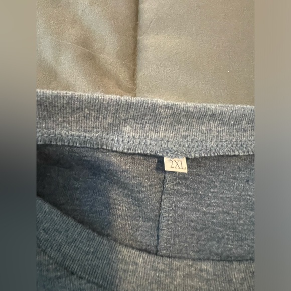 Women's Crew Neck Long Sleeve Tunic- great with leggings!! - Picture 5 of 5